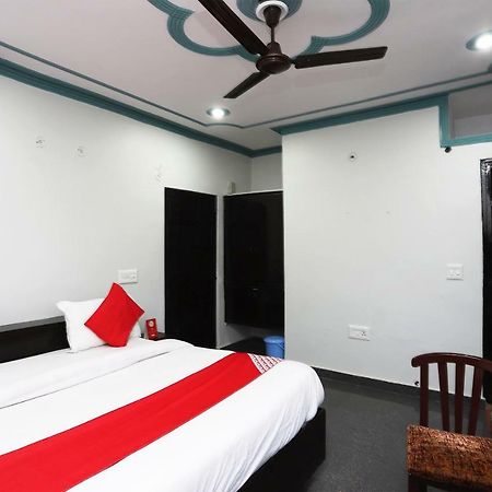Oyo 43694 Hotel Hillson Pauri エクステリア 写真