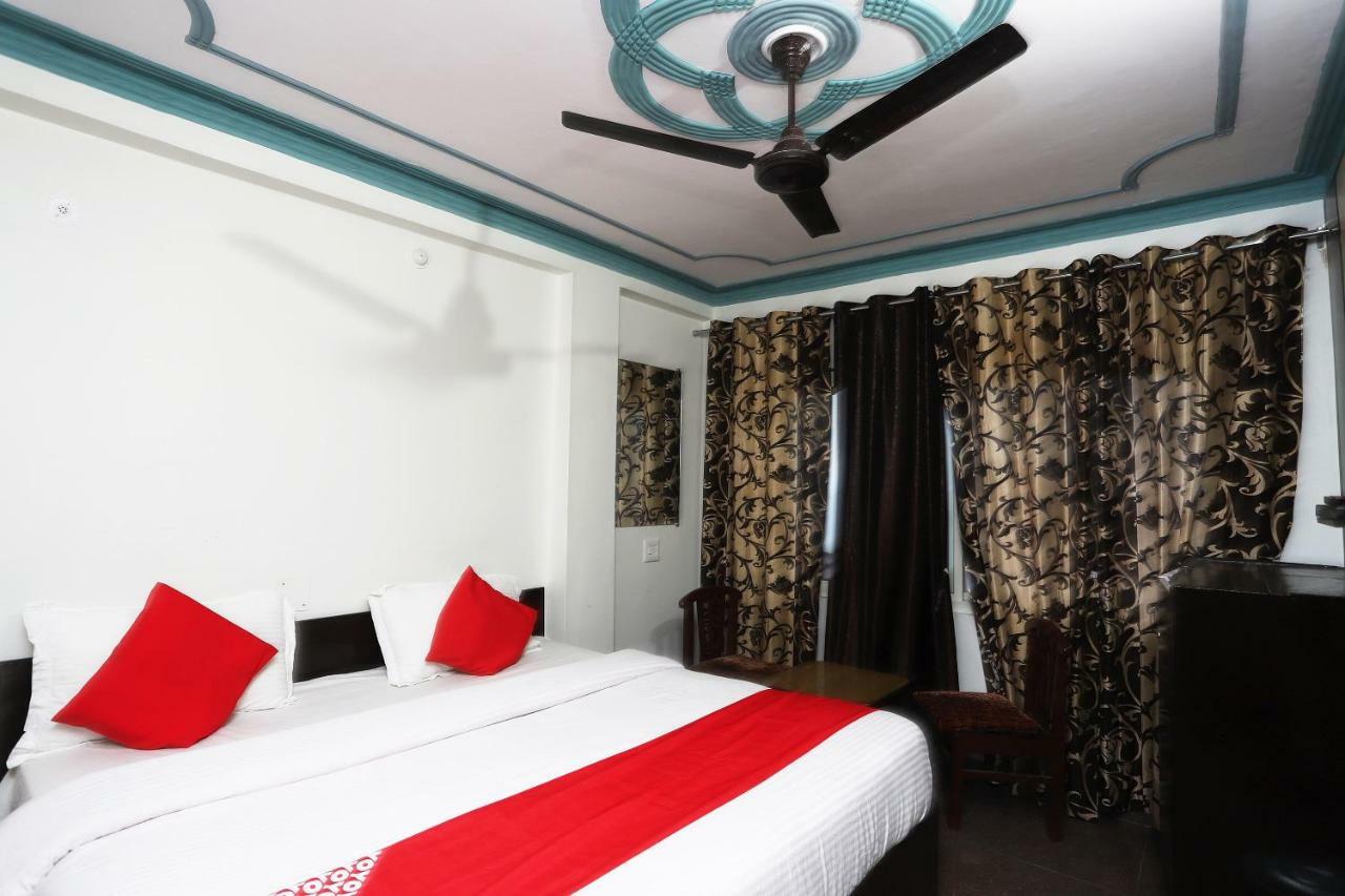 Oyo 43694 Hotel Hillson Pauri エクステリア 写真