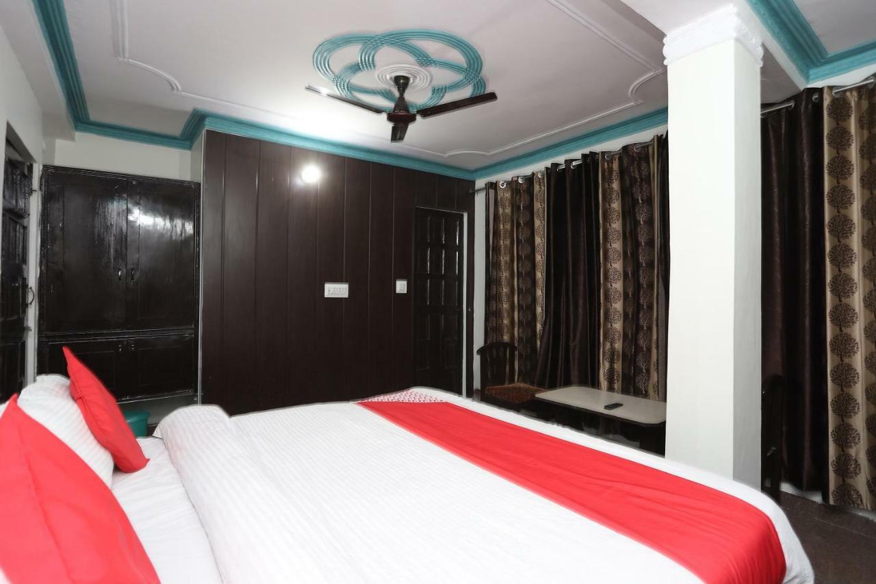 Oyo 43694 Hotel Hillson Pauri エクステリア 写真