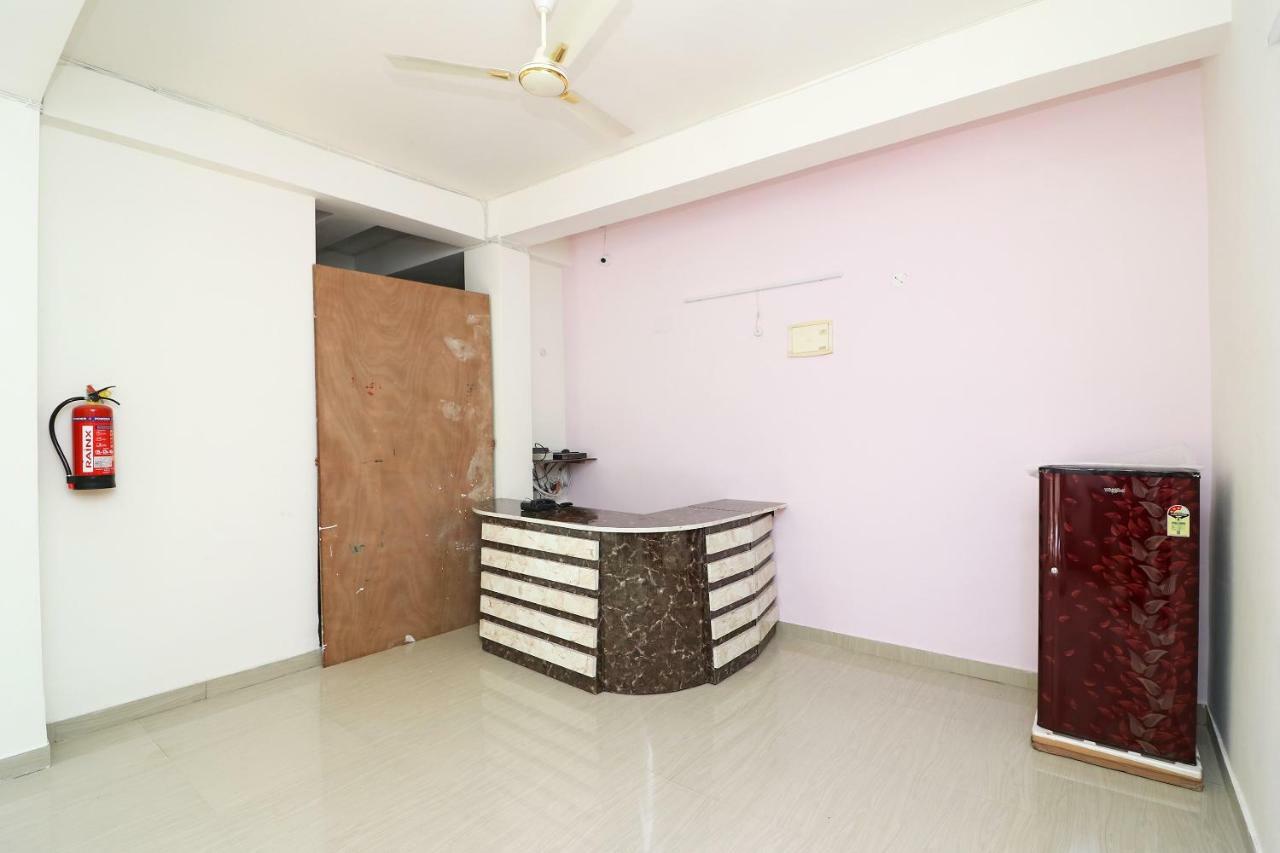Oyo 43694 Hotel Hillson Pauri エクステリア 写真