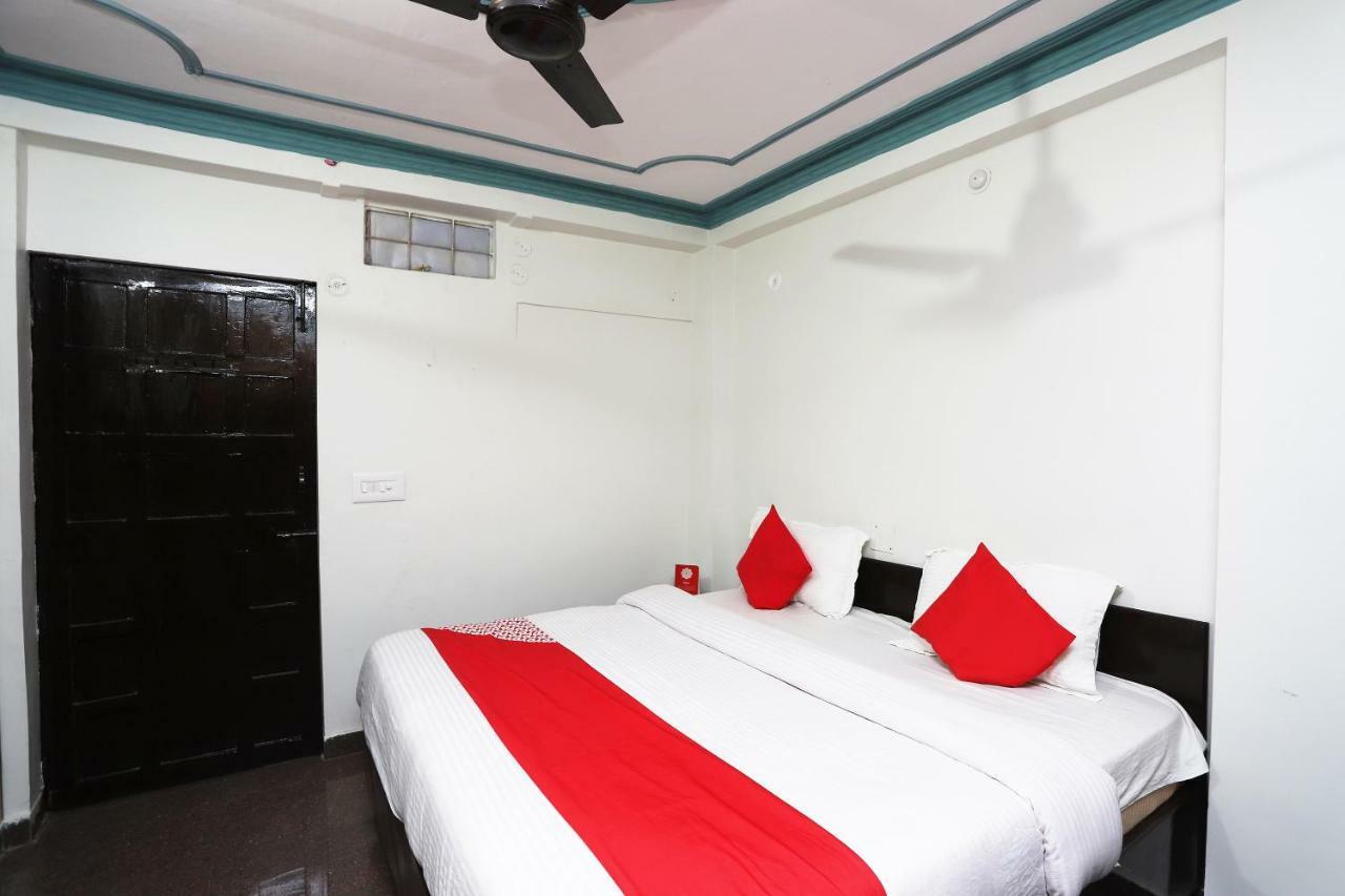 Oyo 43694 Hotel Hillson Pauri エクステリア 写真